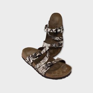 Birkenstock Birki's Sandals Size 6